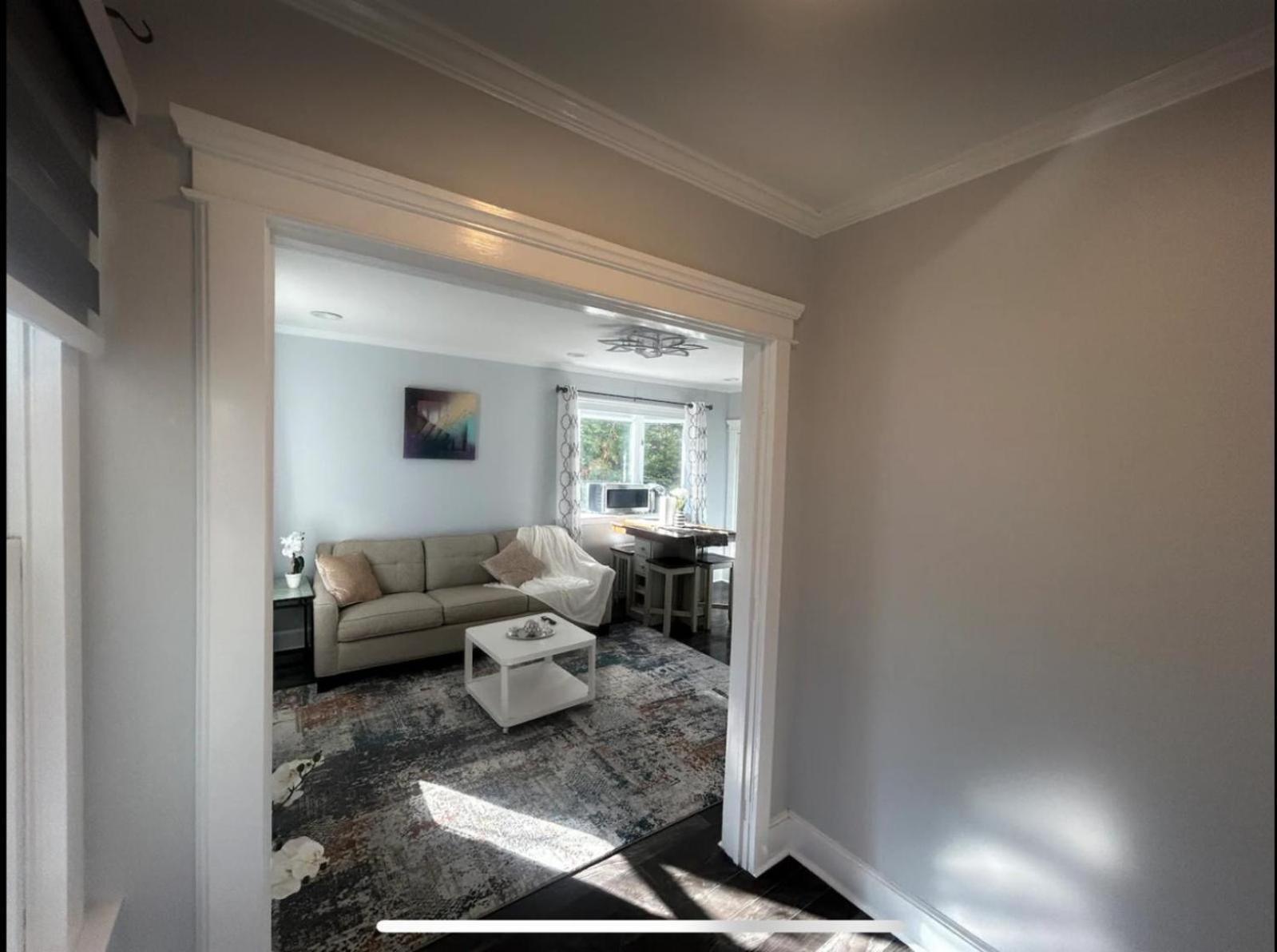 Private Suite In Huntington Station Εξωτερικό φωτογραφία